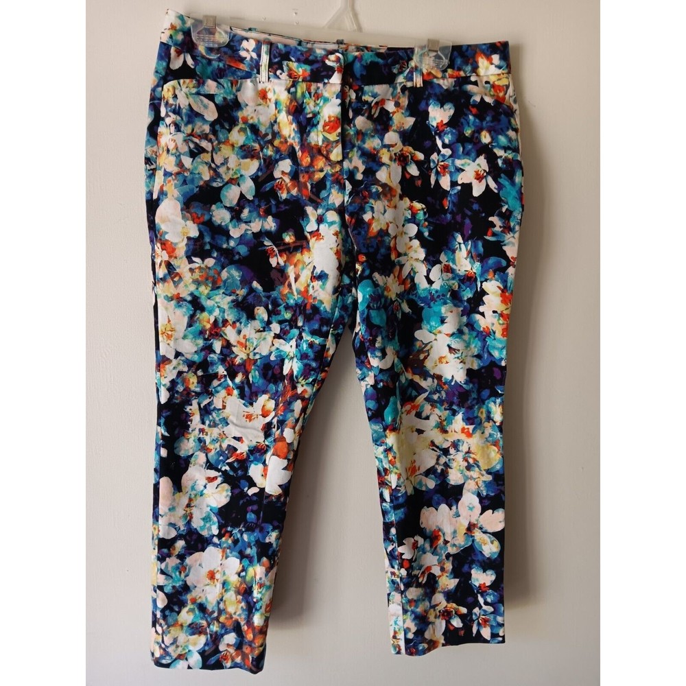Worthington Capris Womens Size 8P Slim Fit Multi Color Floral Modern Fit Capris